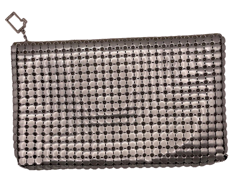 Vintage Whiting and Davis Silver Mesh Purse- Pre-owned